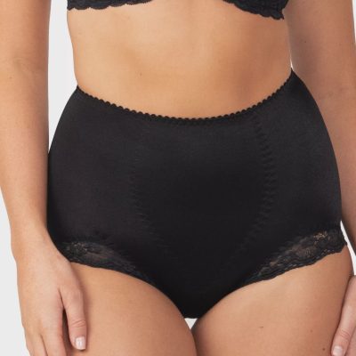 Triumph Something Else Tum -E- Lace Panty - Black