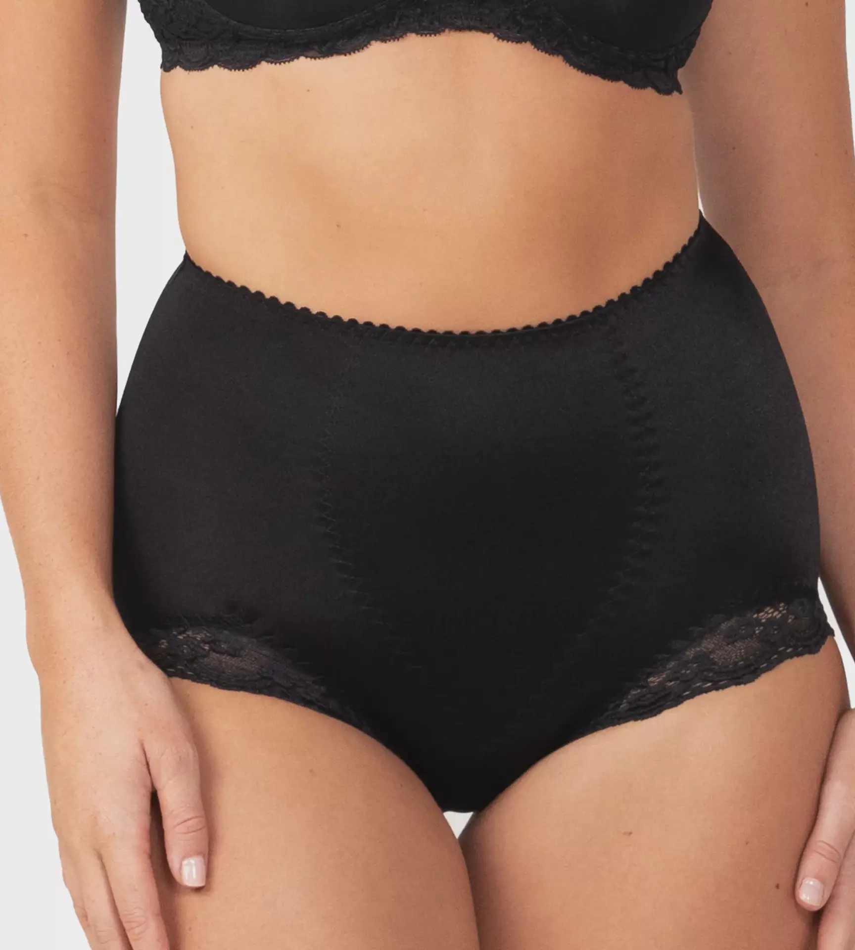 Triumph Something Else Tum -E- Lace Panty - Black